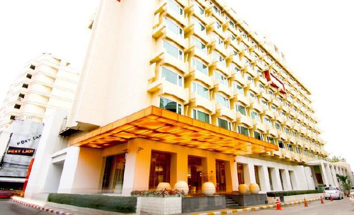 Dusit D2 Chiang Mai Hotel, 100 Chang Klan Road., Tambol Chang Klan, Amphur Muang, Night Bazaar, Chiang Mai, Thailand 50100