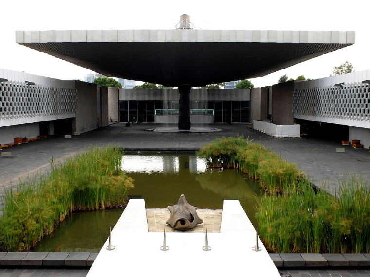 Museo Nacional de Antropologia, Photo credit: Ziko, Wikipedia
