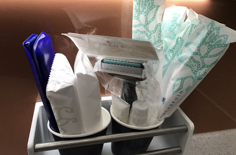 Basic amenities in washrooms, SQ323 A350 Business Class Amsterdam to Singapore