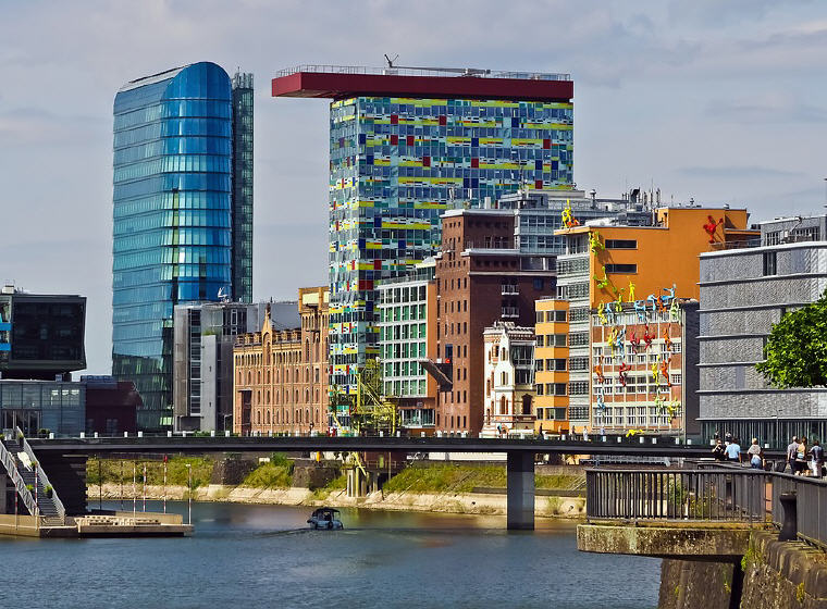 Media Harbour, Düsseldorf, Photo credit: Michael Gaida, KrisFlyer USD100 Stopover Redemption