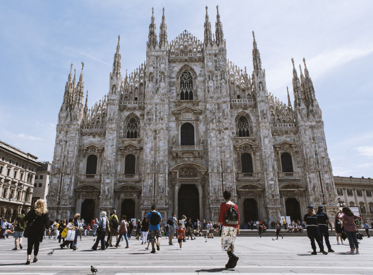 Duomo di Milano, Milan, Italy, 25 top landmarks world 2018, Photo credit: ShenXin