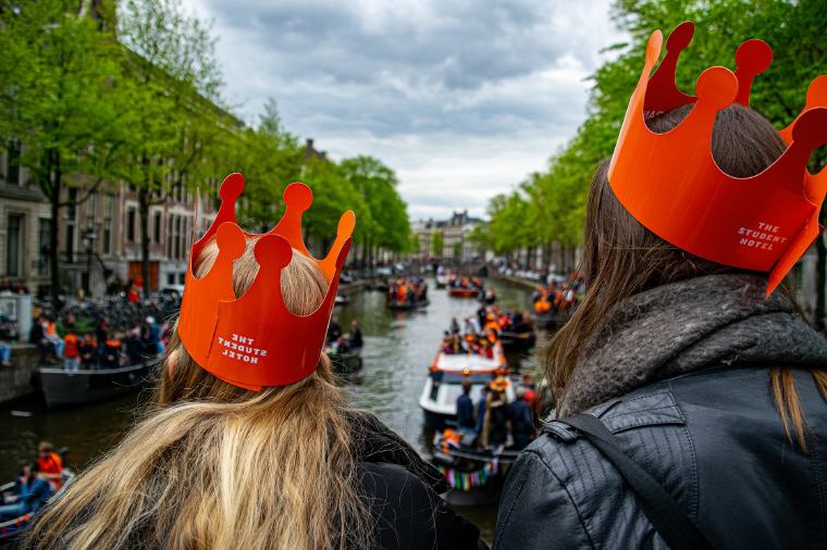King's Day, Travelling in Amsterdam